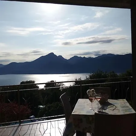 Sunny Apparment