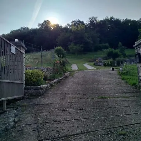 Sunny Apparment